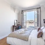 Guestready - Designer Apartment - Eiffel Tower View!
