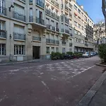 Guestready - Designer Apartment - Eiffel Tower View!